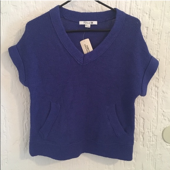 Forever 21 Sweaters - Forever 21 Blue Short Sleeve Sweater Size Small